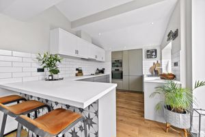 Kitchen- click for photo gallery